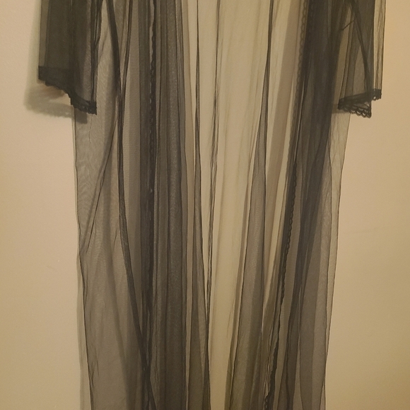 Gabi Fresh | Women's Black Betty Sheer Tulle Maxi Length Robe (US Size 14) - Picture 15 of 16